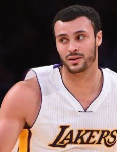 Larry Nance Jr.