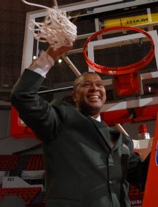 Johnny Jones (basketball coach)