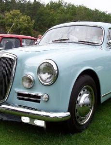 Grand tourer