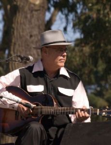 David Holt (musician)