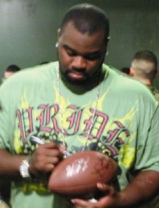 Leonard Davis