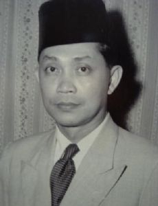Nik Ahmad Kamil Nik Mahmud