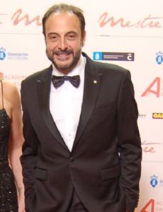 Roberto Vilar