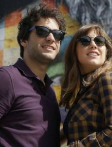 Humberto Carrão and Alice Wegmann