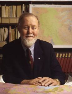 Roger Tomlinson