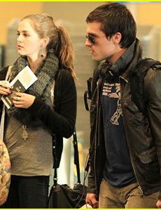 Zoey Deutch and Josh Hutcherson