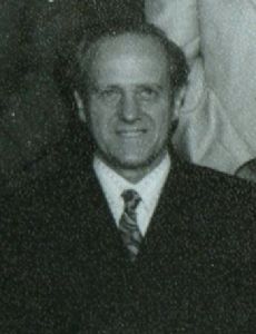 Frank Holmes (economist)