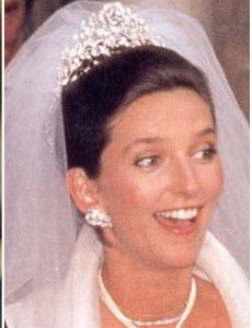 Joan Dillon
