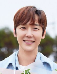Yoon Jong-Hoon
