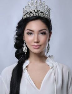 Sabine Azimbaeva