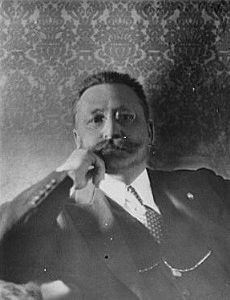 Mario Lago