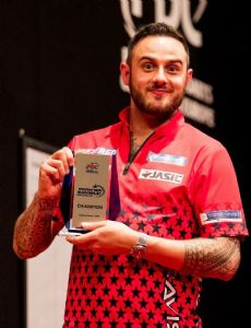 Joe Cullen (darts player)