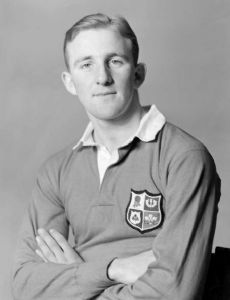 Lewis Jones (rugby)