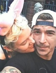 Betty Who and Zak Cassar