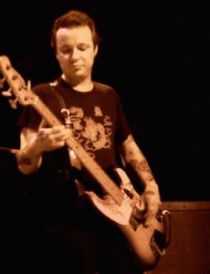Keith Ferguson (musician)