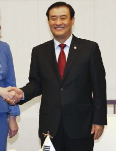 Kang Chang-hee