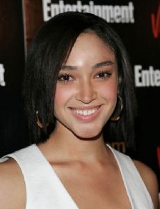 Naima Mora