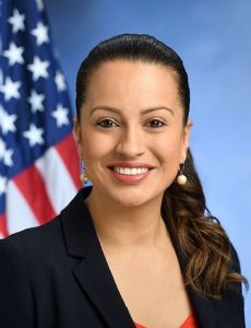 Catalina Cruz (politician)