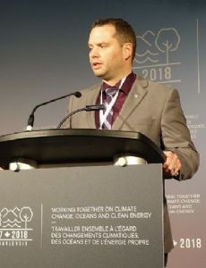 Derek Mombourquette