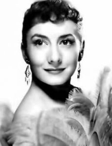 Suzanne Flon