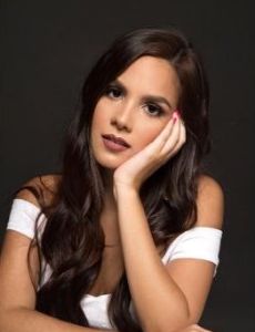 Paula Larriva