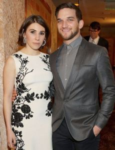 Zosia Mamet and Evan Jonigkeit