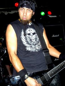 Ahrue Luster