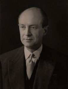 Hendrie Oakshott, Baron Oakshott