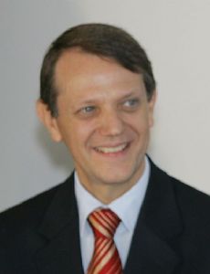 André Vítor Singer