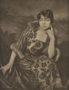 Esther Carena