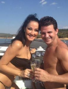 Helen Ganzarolli and Eduardo Costa