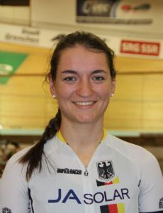 Anna Knauer