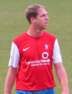 Keith Lowe (footballer)