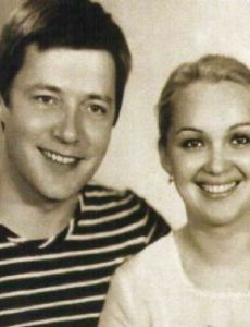 Yevgeni Zharikov and Natalya Gvozdikova