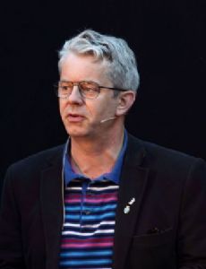 Knut Nærum