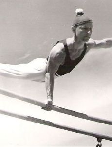 Heikki Savolainen (gymnast)