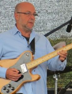 Attila László (guitarist)