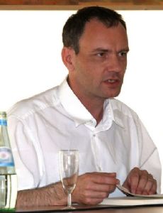 Helmut Krausser