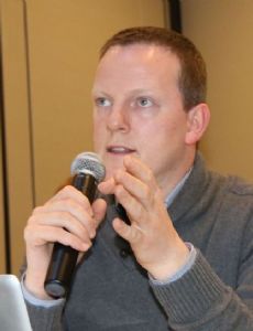 Alan Farrell