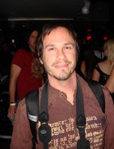 Josh Lewis (guitarist)