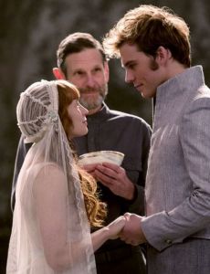 Sam Claflin and Stef Dawson