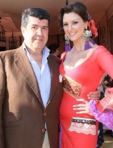 María Jesús Ruiz and Gil Silgado