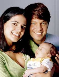 Mario Frias and Nivea Stelmann