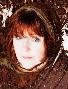 Maggie Reilly