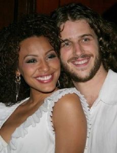 Sheron Menezes and Miguel Thiré