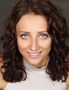 Lucy Bell (Performer)