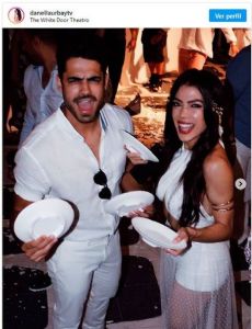 Danella Urbay and Roberto Hernández (I)