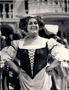 Elsa Lioni