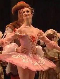 Lauren Cuthbertson