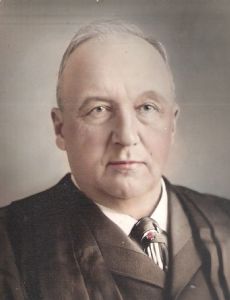 Leslie W. Russell